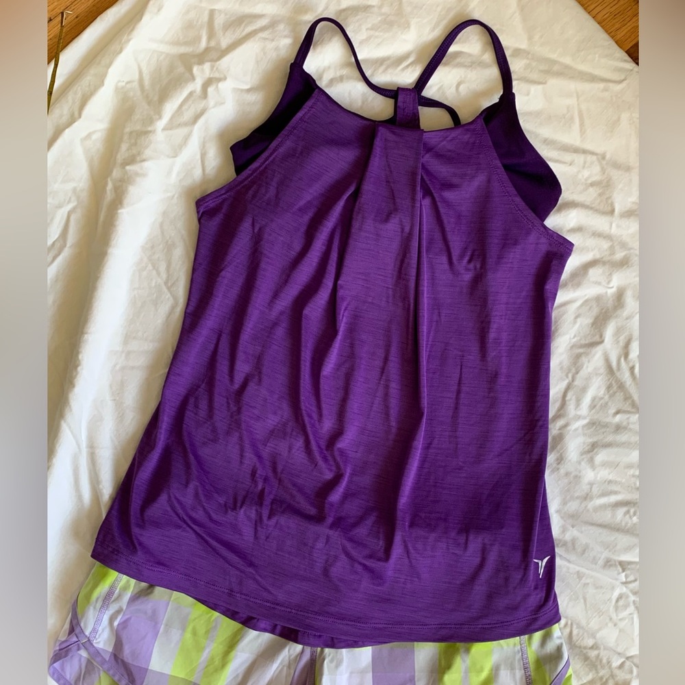Old Navy - Athletic Top (size XS)